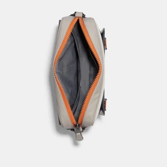 Coach Track Colorblock Messenger Crossbody NWOT EUC - Picture 4 of 10